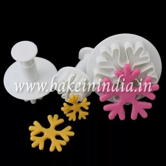 Cake Decor 3 Pieces snow flake Shape Plunger Cutters Fondant Tool Cake Decor 3 Pieces snow flake Shape Plunger Cutters Fondant Tool
